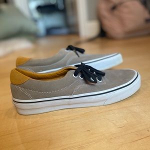 Mens Era vans colors yellow, grey, and black in size 10